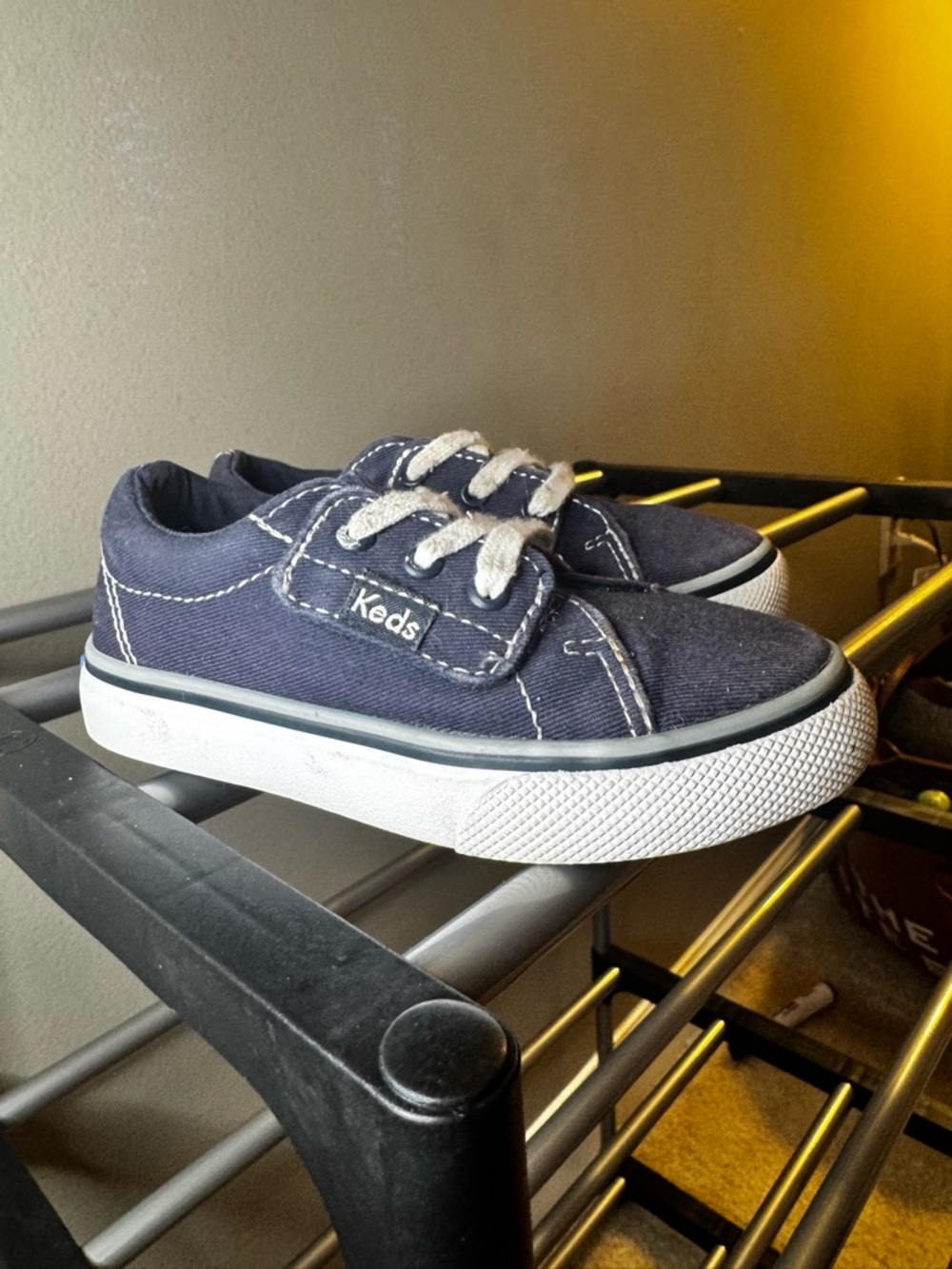 EUC Keds Kids Navy Canvas Sneakers with White Soles Toddler Size 8 - Picture 2 of 9